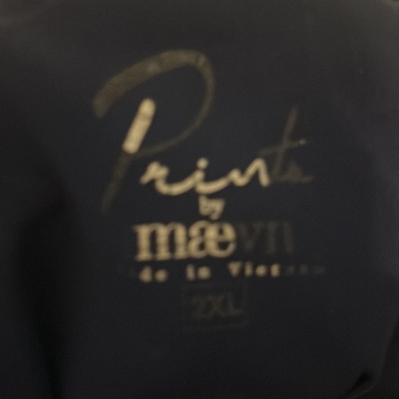 Maevn EUC sloth scrub top - Picture 3 of 3